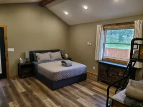 Hay Creek Farmhouse - Image 3