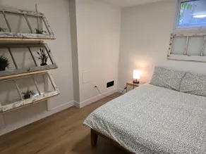 2BR apt + private yard & entry - Image 3