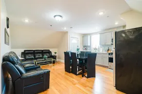 FREE Parking, Cozy 4BR-2BA Boston/Encore & Near T - Image 3