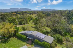 Blackwoods Rd Retreat - Image 4