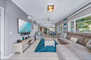 Airlie Summit Apartments - Image 4
