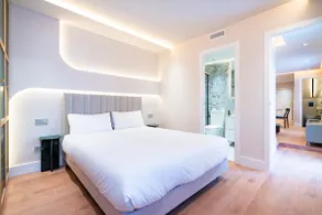 New Luxury House Madrid 4 Bd 4 Bth - Image 2