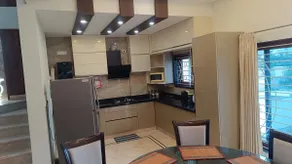 Cascade Villa Spacious 5BHK Luxury  Villa - Image 4