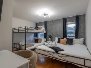 Elegant NYC View Stay! Park Free, 6 beds- Sleep 10 - Image 3