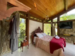 Romance in a rustic chalet - 35 min Pedra Azul - Image 3