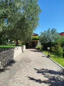 Benesié - Villa with castle view - Image 3