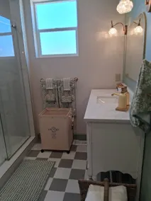 The Quilters Cottage - Image 5