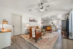 88 Urban Nook|3BR| Sleeps 6| Pet+Fenced Yard - Image 5