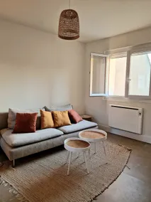 Cozy chic accommodation, close to Aubrais train station - Image 4