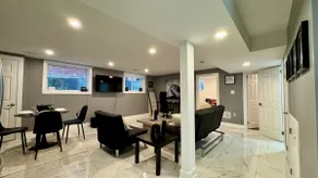 Spacious and Luxurious 2BR Suite with Huge Windows - Image 3