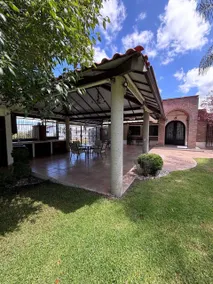 House with Pool and Terrace in Lagos de Moreno - Image 2