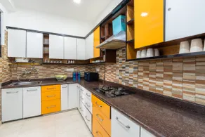 Homlee-Luxury Inn 3BHK-East DEL - Image 3