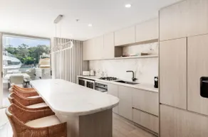The Wharf Retreat - Image 4