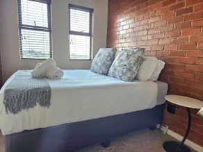 Cozy Hatfield Condo - Image 3
