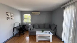 Stylish 1BR apt, 2nd floor, parking, near T - Image 3