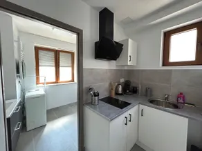 Modern 40 m² apartment 01 - Image 4