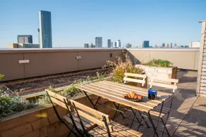 3 Bedroom Penthouse Roof Garden Parking Canal - Image 2