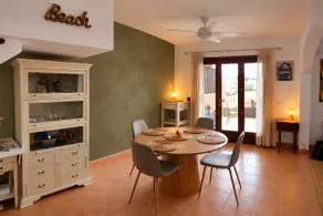 Schönes Ferienhaus mit eigenem Pool, nicht weit vom Strand, freies WLAN - Image 2
