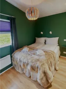 Seljanlandsfoss Cabin & Private Jacuzzi - Image 3
