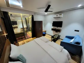 ShivPreet Stay | Luxury Room • Private Balcony - Image 5