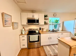 King Bungalow Getaway, 10 min from beach & LAX - Image 5