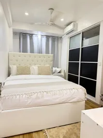 Laz lux 1 BR,15 mins to airport - Image 2