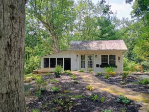 Small cozy guest house - Image 2