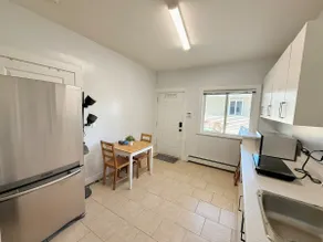 Entire 1 Bedroom Private Guest Suite -separate ent - Image 5