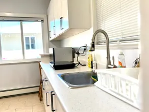 Entire 1 Bedroom Private Guest Suite -separate ent - Image 4