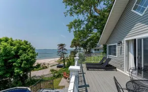 Waterfront Cottage w Pool Beach Access - Image 4