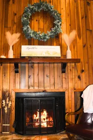 Warm and Welcoming Home in Burnsville - Image 2