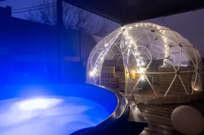 Love and Spa ”Courtisane” - Heated Winter Salon - Image 2