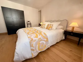 Casa Luna Burgundy - Image 2