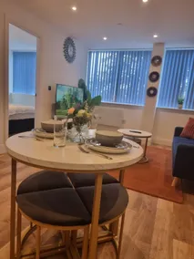 Luxuriously Cosy 1 Bed Flat at Trinity Point Gravesend, Suitable for Long Stay and Short Stay - Image 2