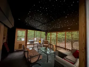 Starry Night Cabin in The Woods Resort - Image 2