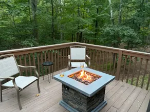 Starry Night Cabin in The Woods Resort - Image 5