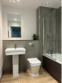 Cozy, Stylish Modern 2 Bedroom Entire Flat - Image 5