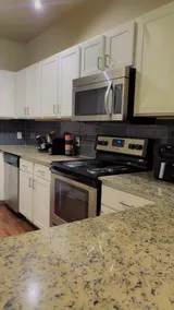 Heart of Dallas | Spacious 2BR/2BA - Image 3