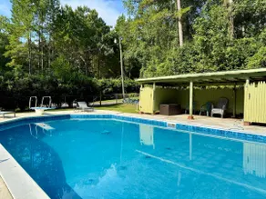 Southern Charm Pool Home Large Fenced-In Yard - Image 4
