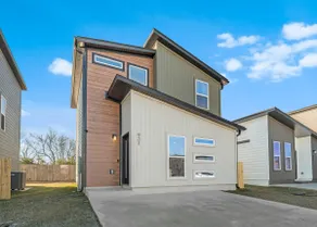 The Evergreen – Modern, cozy home near Bentonville - Image 2