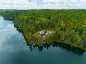 Luxury Off-Grid Waterfront Cottage on Lac Michel - Image 2