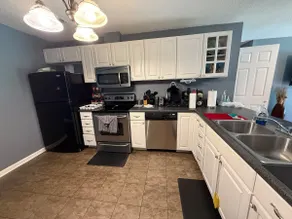 Superhost | Lowcountry Comfort | 3 BR | 1 GB Wi-Fi - Image 2