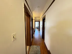 41 - Classy 3 Bedroom unit near FWY & Transit - Image 4