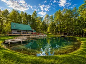 Cabin in Ellicottville, Fire Place & Hot Tub - Image 2