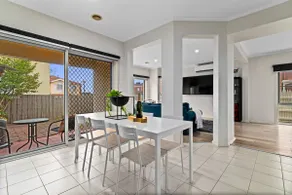 Cozy Home in Glen Waverley | 4BR Family Stay - Image 4