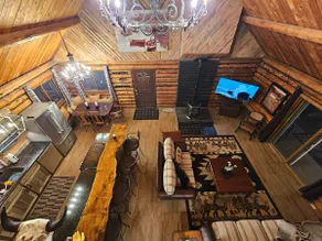 cabin in the woods with Hottub - Image 2