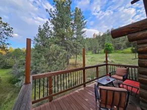 cabin in the woods with Hottub - Image 5