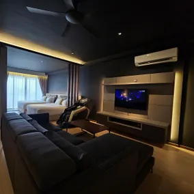 Black Martini Premium Suite - Image 2