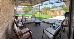 Help your student move, stay in MidCentury comfort - Image 5