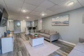Cozy 3 BD near Beach|Boston - Image 2